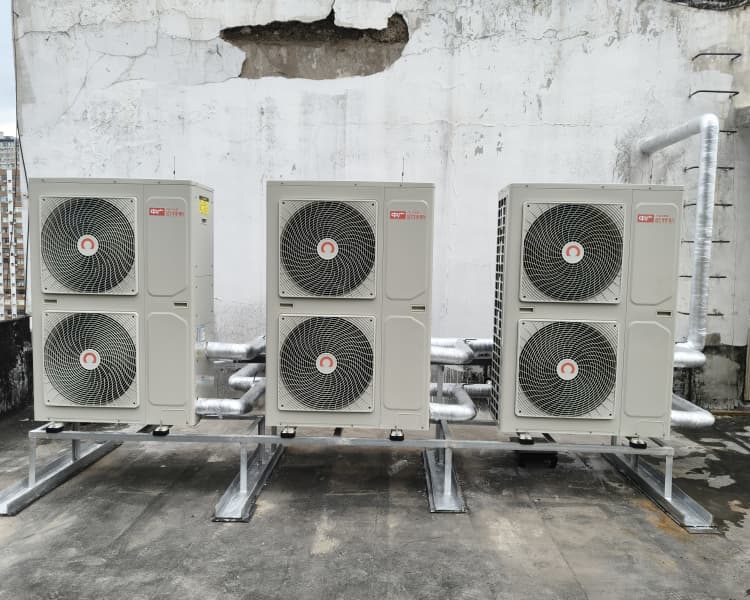 太原銅鑼灣東旺酒店中廣歐特斯空氣能熱水工程